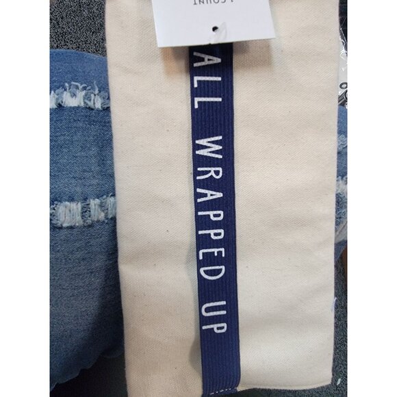 20 All Wrapped Up Tech Organization Pouch - Picture 3 of 3